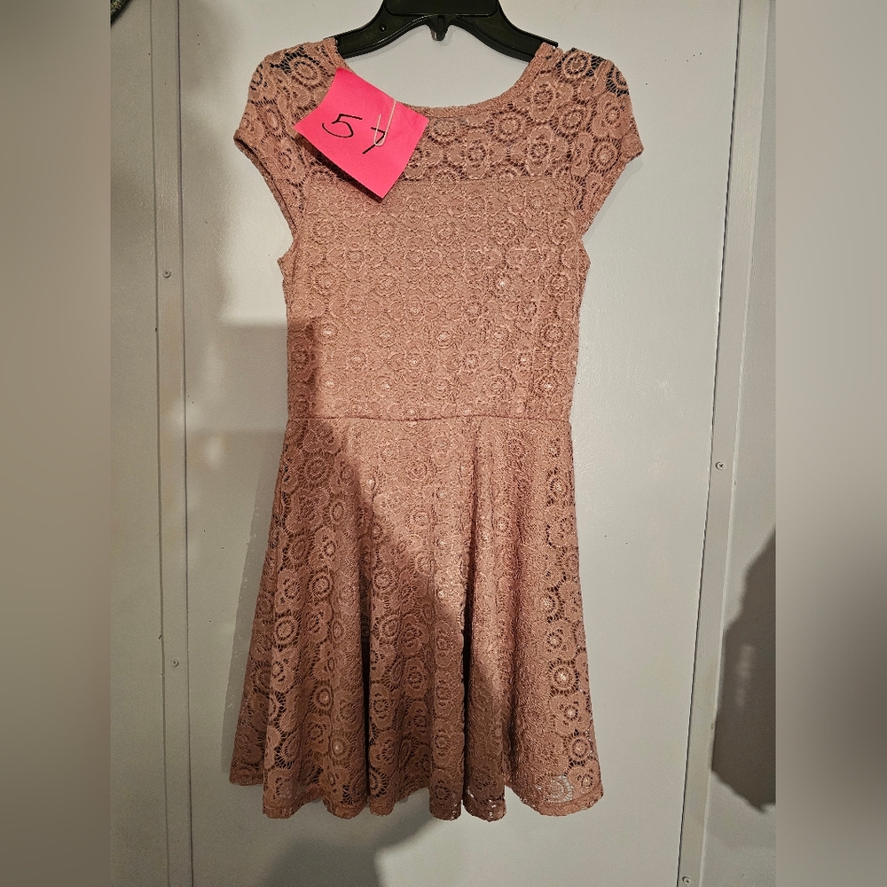 Aqua Girls Size Large Lace Pink Dress NWT Bloomingdales